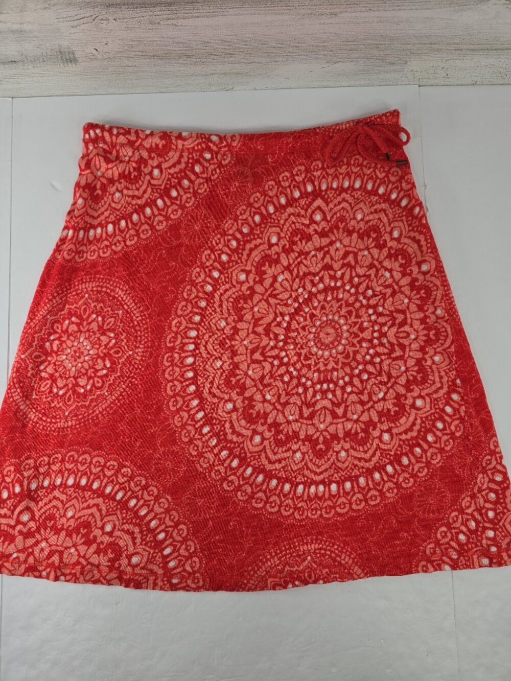 TOMMY BAHAMA Red Mandala Floral Linen Skirt S Small Drawstring Waist Beach Boho.